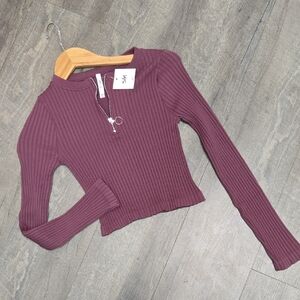 Active USA Ribbed Burgundy Long Sleeve Top